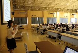 広島市立広島商業高校の生徒が来校
